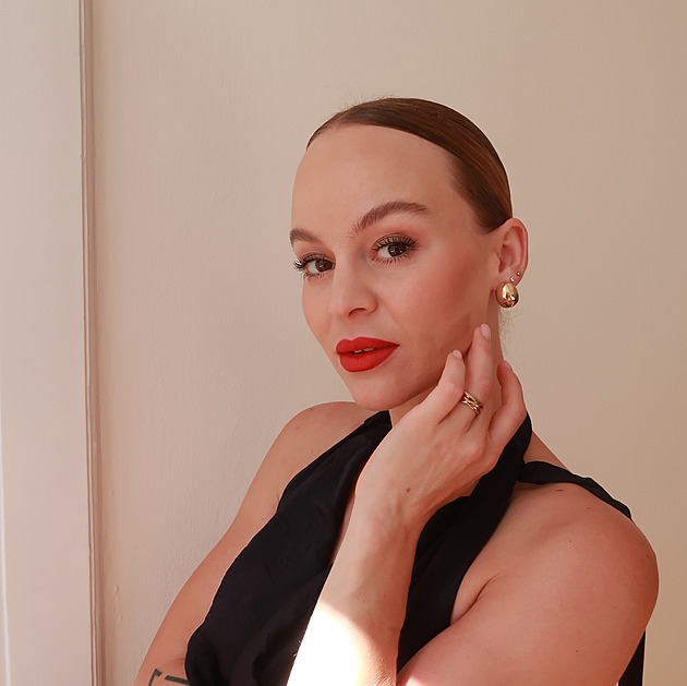 Pomocí make-upu dělám lidi šťastné, říká populární česká top vizážistka