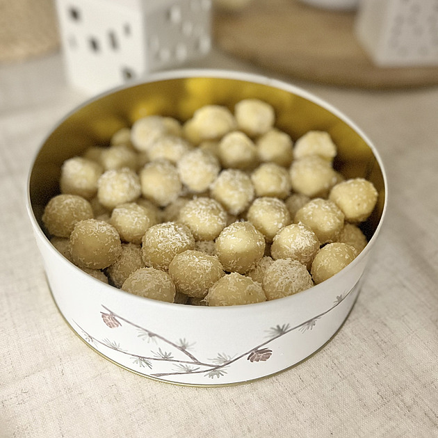 Kokosové kuličky z bílé čokolády podle Simony Badi