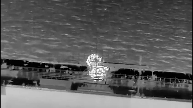 VIDEO: Ukrajinci zasáhli Rusku dva tankery. Už je používat nebude, rýpl si Zelenskyj