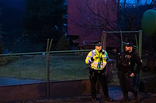 Rodinné vztahy, masáže a ezoterika. Co je klíčem k záhadnému únosu chlapce