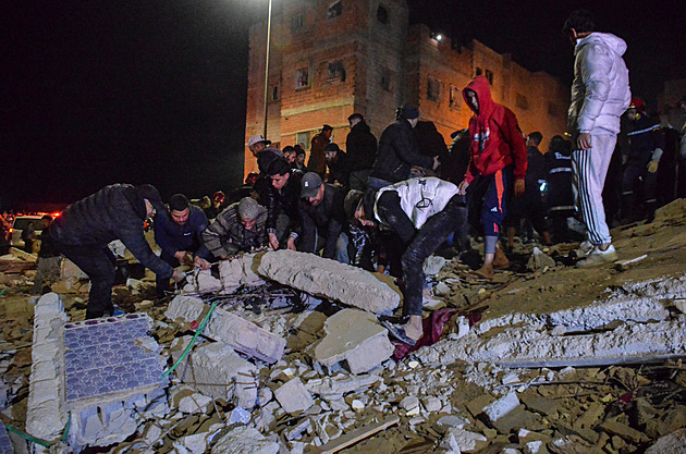 Katastrofa jako při zemětřesení. Ze zřícených domů v Maroku zbyly jen trosky