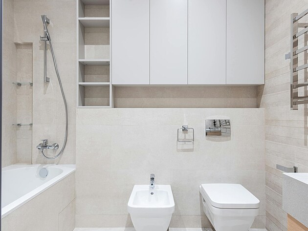 Spoustu n�bytku a inspirace pro svou koupelnu najdete na FAVI.