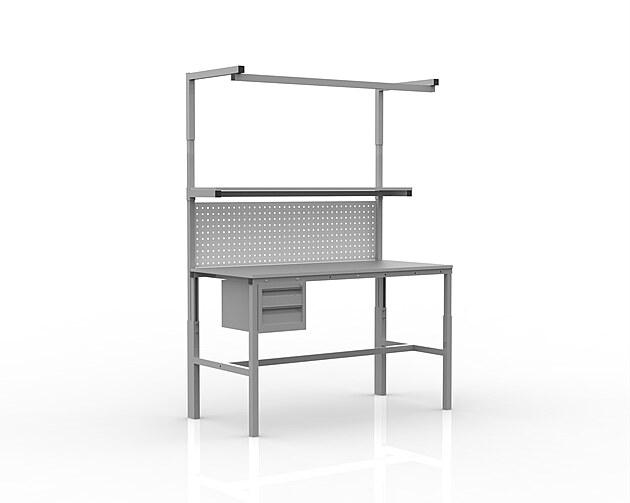 D�lensk� n�bytek � od pracovn�ch stol� po d�lensk� n��a�ov� voz�ky p�es ESD...