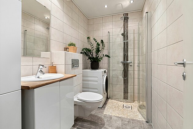 Spoustu n�bytku a inspirace pro svou koupelnu najdete na FAVI.