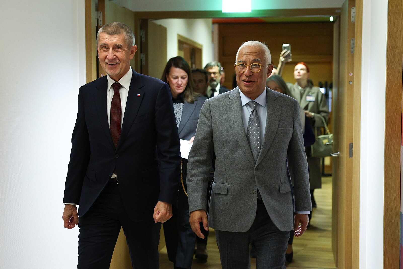 Babiš míří na summit, setká se s Patrioty a řešit bude obranu i miliardy pro Ukrajinu