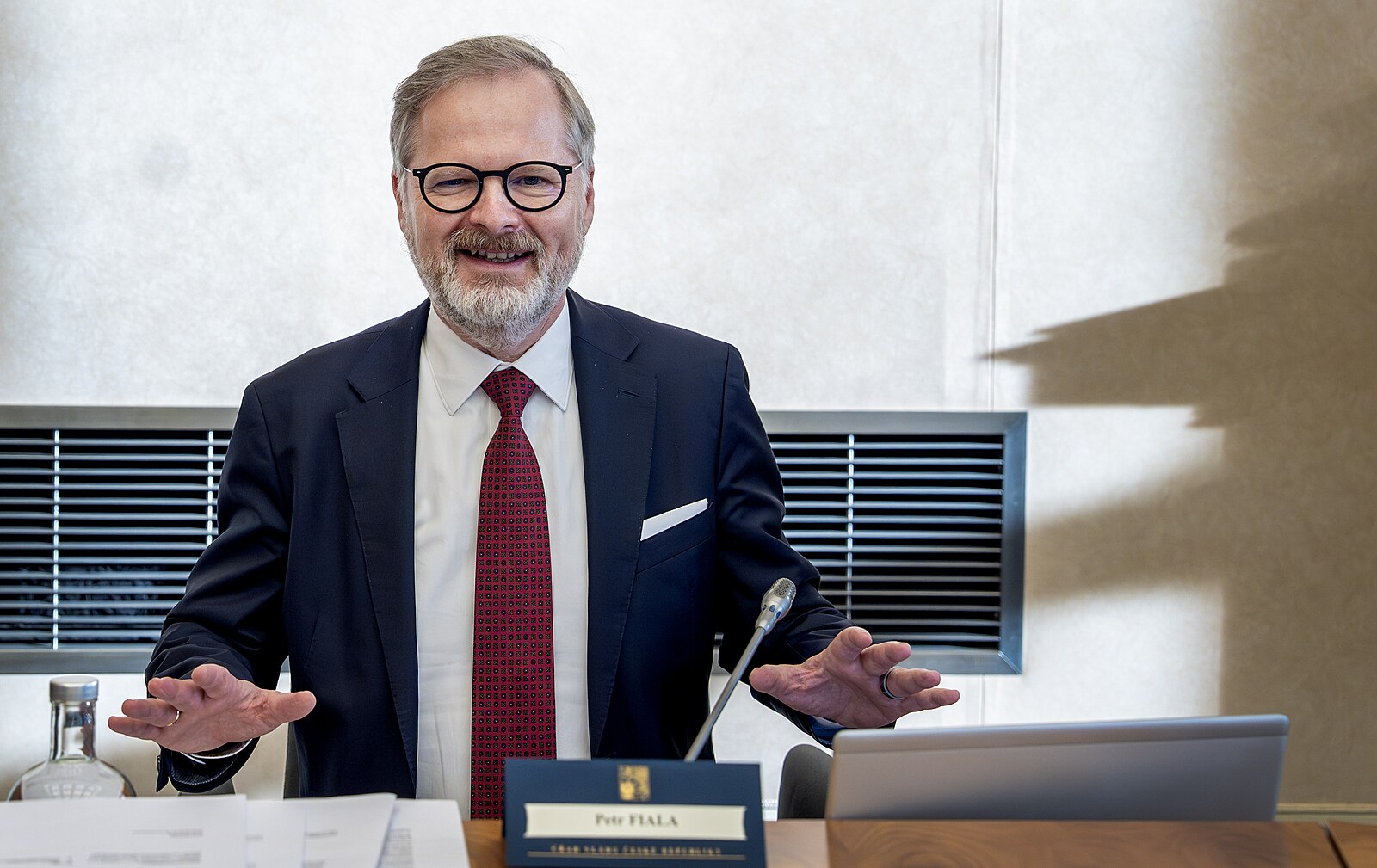 Měl jsem více jezdit mezi lidi. Fiala o svých chybách a budoucnosti v politice