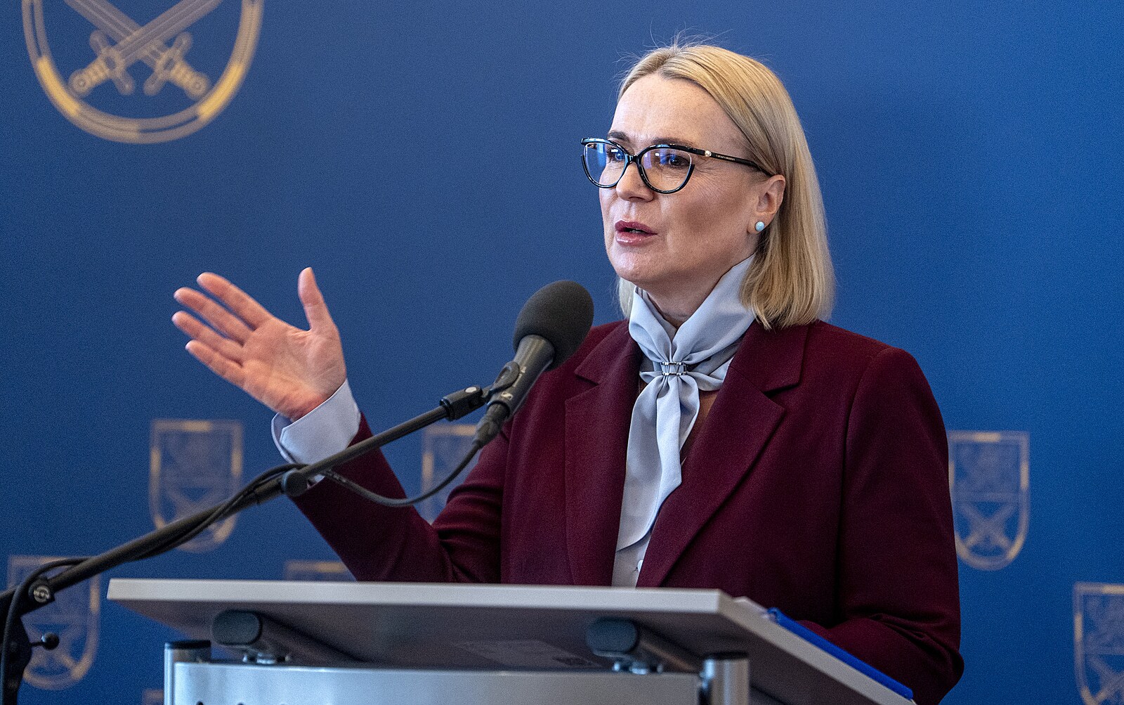 Kolik na obranu? Aspoň 2,2 procenta HDP. Méně je nebezpečné, míní Černochová