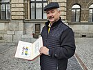 Pro podpis prezidenta Petra Pavla si p�i�el tak� filatelista Roman Kollitz.