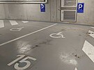 Nov� podzemn� parkovi�t� pod Hor�ckou ar�nou pojme asi stovku aut. P��stupn� je...
