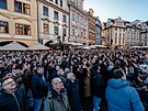 O adventu p�ijede do Prahy a� 750 tis�c lid�. Ulice jsou p�epln�ny, plat�...