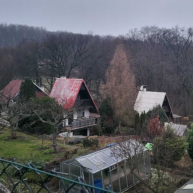 Poh�e�ovan�ho chlapce z Halenkovic nalezli po t��denn� p�trac� akci uv�zn�n�ho v chat� v chatov� oblasti v sousedn�ch �lutav�ch. (14. prosinec 2025)