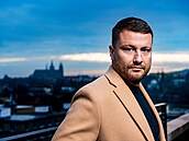 Tomá� Surka, Orienta