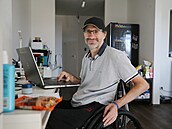 Tomá� Zelenka oslavil letos v listopadu 50. narozeniny. Pracuje v online...