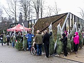 Prodej vánoních stromk, zákazníci, fronta, dé, Krkonoský národní park