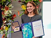 Nobelovu cenu míru za svou matku Mariu Corina Machadovou v Oslu pevzala její...