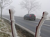 Silná námraza se ve st�edu ráno objevila i na ��ársku. Hasi�i v celém kraji...