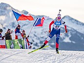 Jessica Jislová na tratii sprintu v Hochfilzenu.