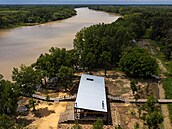 Casa Biguá byla postavena jako rekreaní dm na ostrov v delt eky, nedaleko...