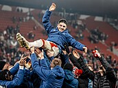 Christos Zafeiris se lou�í se spoluhrá�i ze Slavie.