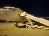 Slovenský vládní speciál m�l v Bruselu nehodu. Trup letadla po�kodil...