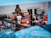 Charitativní sbírka Krabice od bot letos obdaruje p�ibli�n� 65 tisíc d�tí. (8....