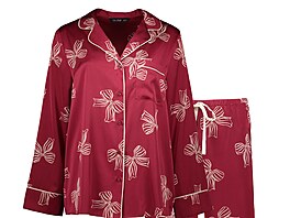 Stylové py�amo z jemného saténu je perfektní pro dlouhé zimní ve�ery a dlouhé...