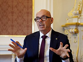 Oto Klempí�