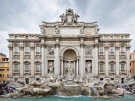 Za�alo to v Itálii. Respektive v �ím� u fontány di Trevi. Proto�e u� kdy� tuto...