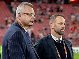 P�emysl Ková�, nový sportovní �editel Slavie (vpravo) spole�n� s klubovým �éfem...