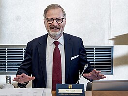 Kabinet v demisi premiéra Petra Fialy má ve st�edu na programu své poslední...