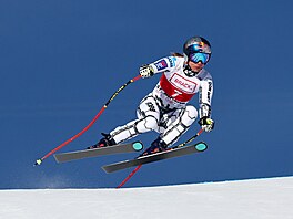 Ester Ledecká b�hem prvního sjezdu sezony ve Svatém Mo�ici.