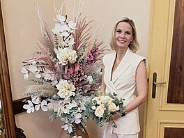 P�ed pond�lním jmenováním do vlády se budoucí ministryn� pro místní rozvoj...