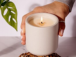 Ru�n� vyrobená sójová sví�ka (sojový vosk 250 g) bez parfemace, v neutrální...