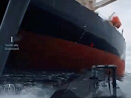 Ukrajinské námo�ní drony napadly v �erném mo�i dal�í tanker pat�ící do ruské...