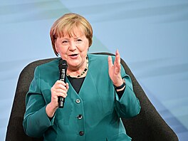 Rozhovor magazínu Stern s bývalou n�meckou kanclé�kou Angelou Merkelovou (11....