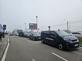 Odlet spar�anských fotbalist� z Rumunska po utkání Konferen�ní ligy se odkládá...