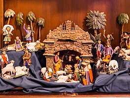 Betlémy ze sbírky rodiny Sochorových jsou k vid�ní na staré radnici v Hradci...