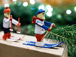 Betlémy ze sbírky rodiny Sochorových jsou k vid�ní na staré radnici v Hradci...