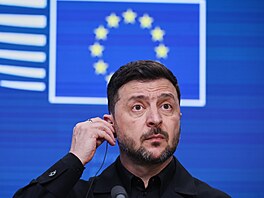 Ukrajinský prezident Volodymyr Zelenskyj b�hem summitu EU v Bruselu. (18....