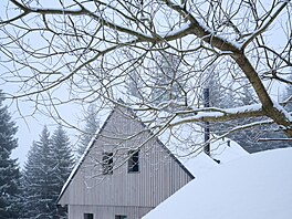 Projekt horské chalupy demonstruje moderní, av�ak citlivý p�ístup k regionální...