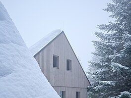 Zatímco podoba exteriéru musí ctít tradi�ní formy, kvalita a funk�nost...