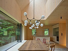 Proto�e zv�t�ení oken ve �títech nebylo povoleno, architekti vyu�ili...