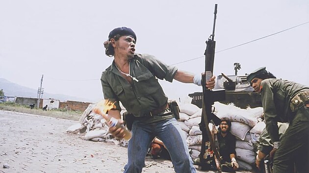 Susan Meiselas: Molotov Man (1979)