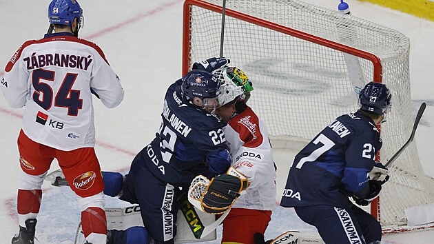 Finliler mağlubiyetten sonra öfkeli. Hakemlerin Çeklere yardım ettiği söyleniyor