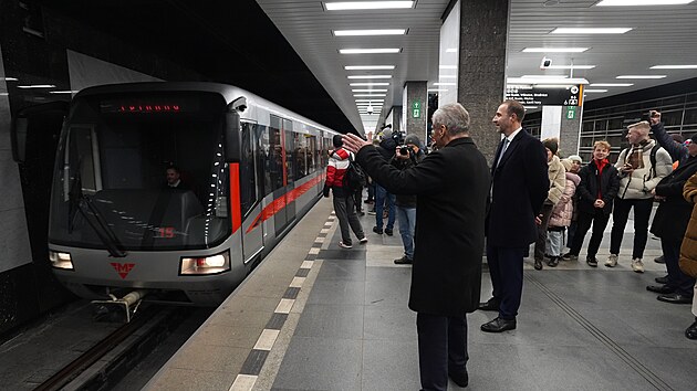 Zprovozn�n� zmodernizovan� stanice metra C Pankr�c. (19. prosince 2025)