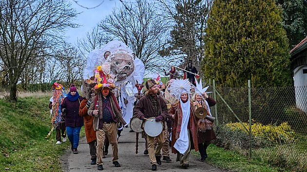 Tanec s medv�dem (15. prosince 2025)