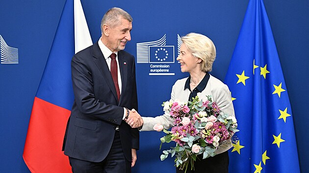 Premi�r Andrej Babi� s p�edsedkyn� Evropsk� komise Ursulou von der Leyenovou. (11. prosince 2025)