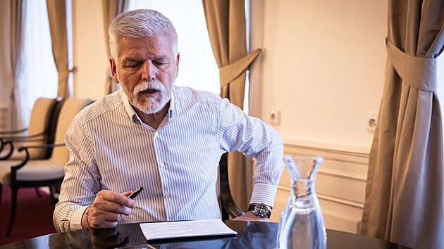 Pavel si telefonoval se Zelenským, probrali jednání o míru