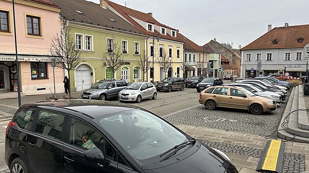 V Kaplici dokon�ili stavbu druh� etapy obchvatu. Nov� komunikace za 293 milion� korun m� odv�st tranzitn� a t�kou n�kladn� dopravu z ulic m�sta. (prosinec 2025)