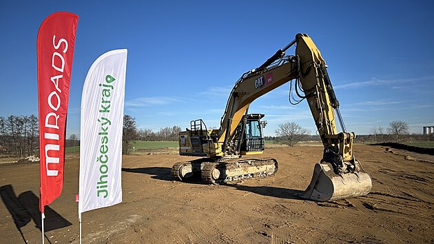 V Blatn zaala stavba prvn etapy peloky silnice II/173. Nov komunikace za vce ne 335 milion korun m odvst kamiony z ulic msta. Hotov m bt v polovin roku 2028. (prosinec 2025)